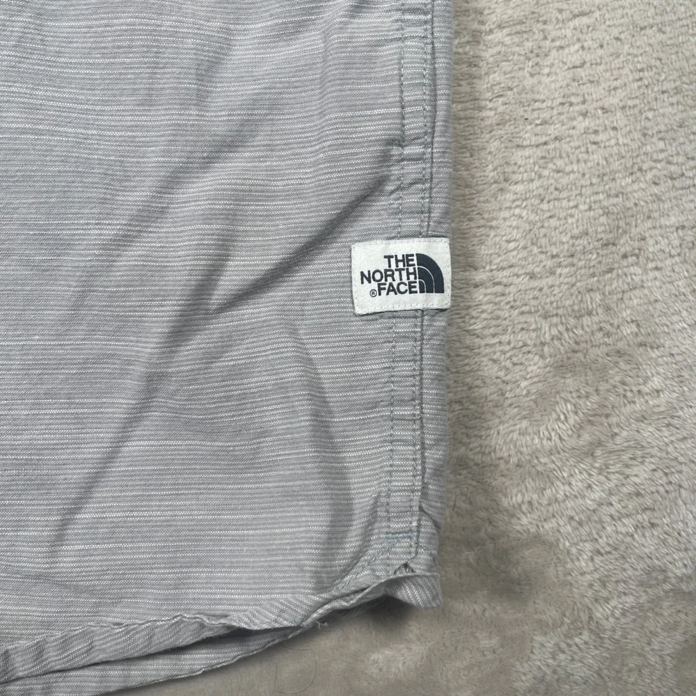 The North Face Lifestyle Button Down Shirt Mens XL Grey Striped Short Sleeve